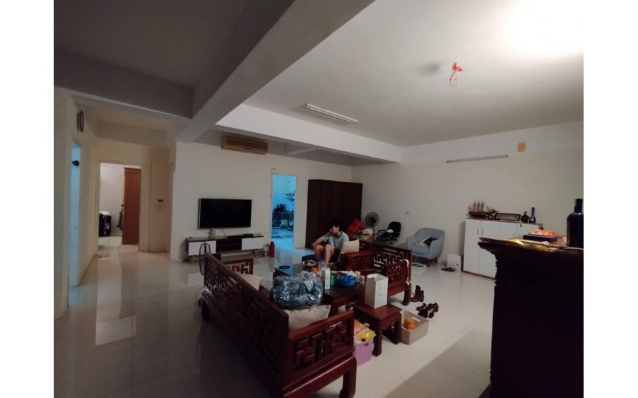 Cho thuê căn hộ 3 phòng ngủ chung cư 25 Lạc Trung  Hai Bà Trưng  Giá:14tr/tháng